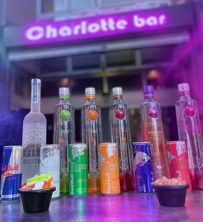 Charlotte Bar
