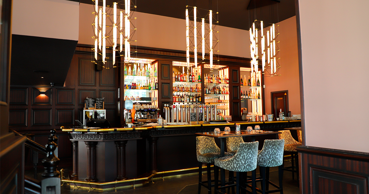 Nomi Public House