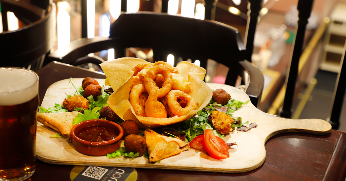 Nomi Public House