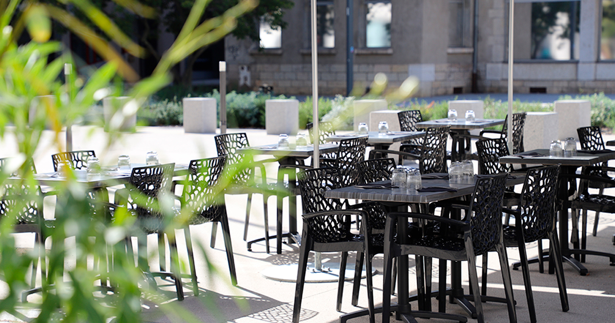 Nomi Public House