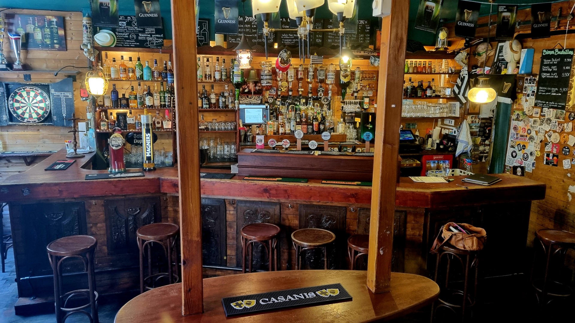 De Dannan Celtic Pub