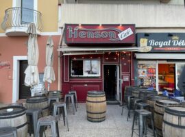 Henson Café