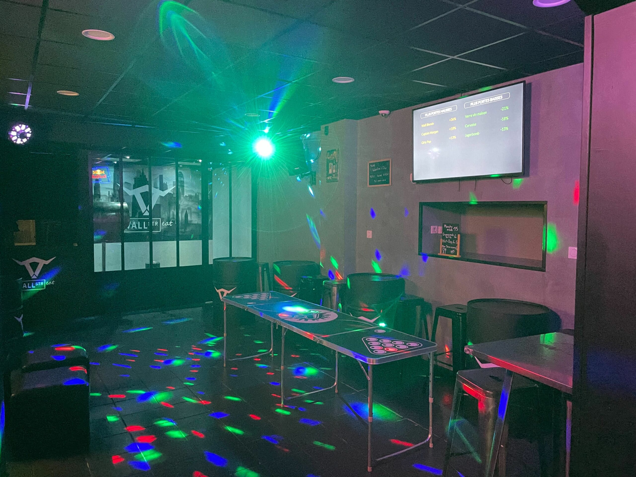 WallstrEat Bar