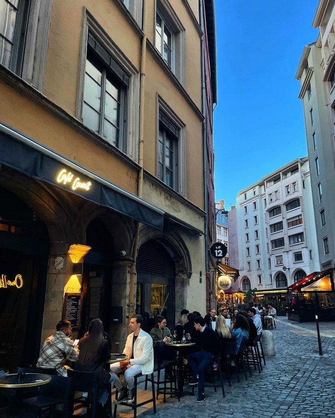 Café Court