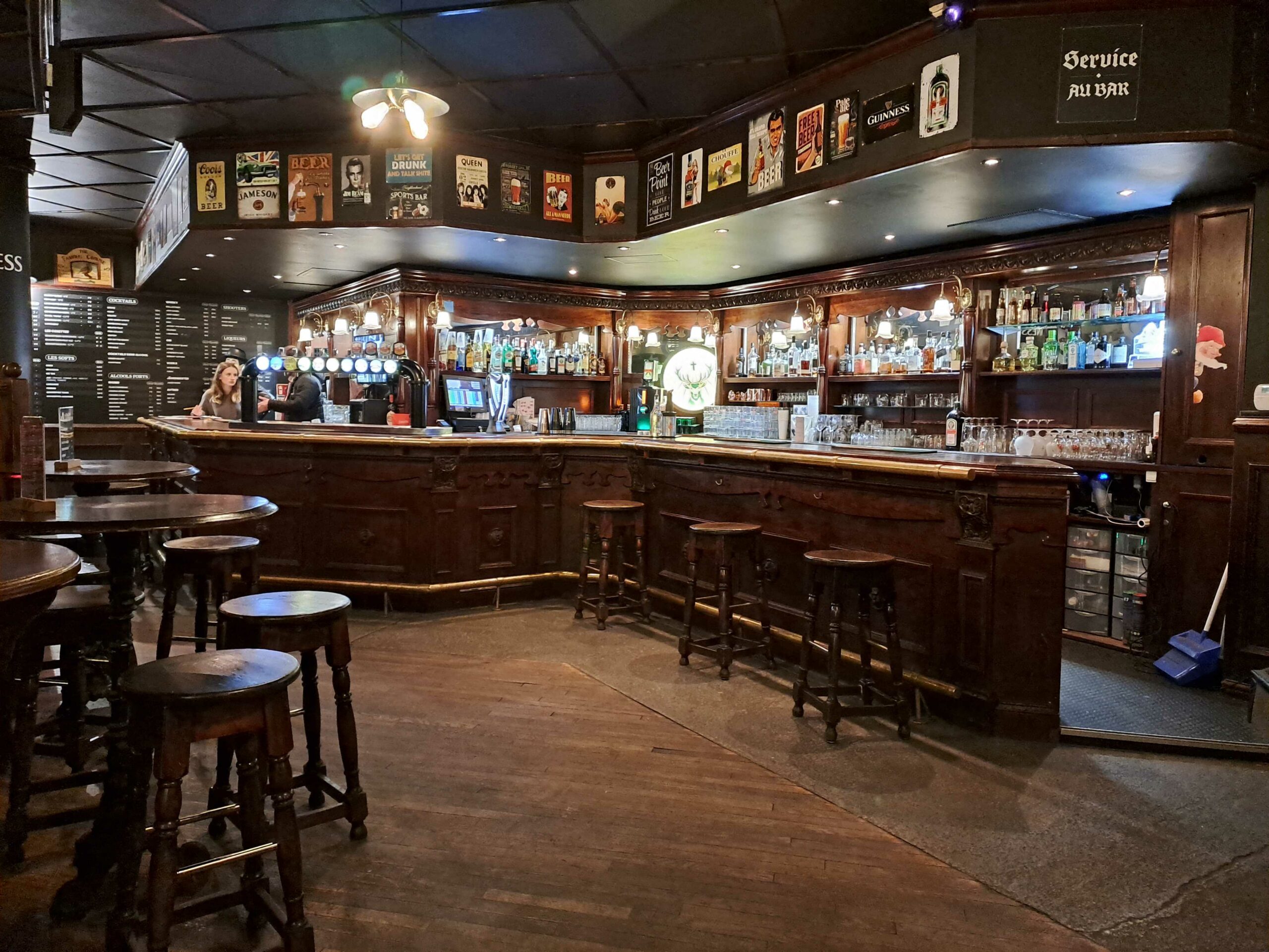 Charly's Pub