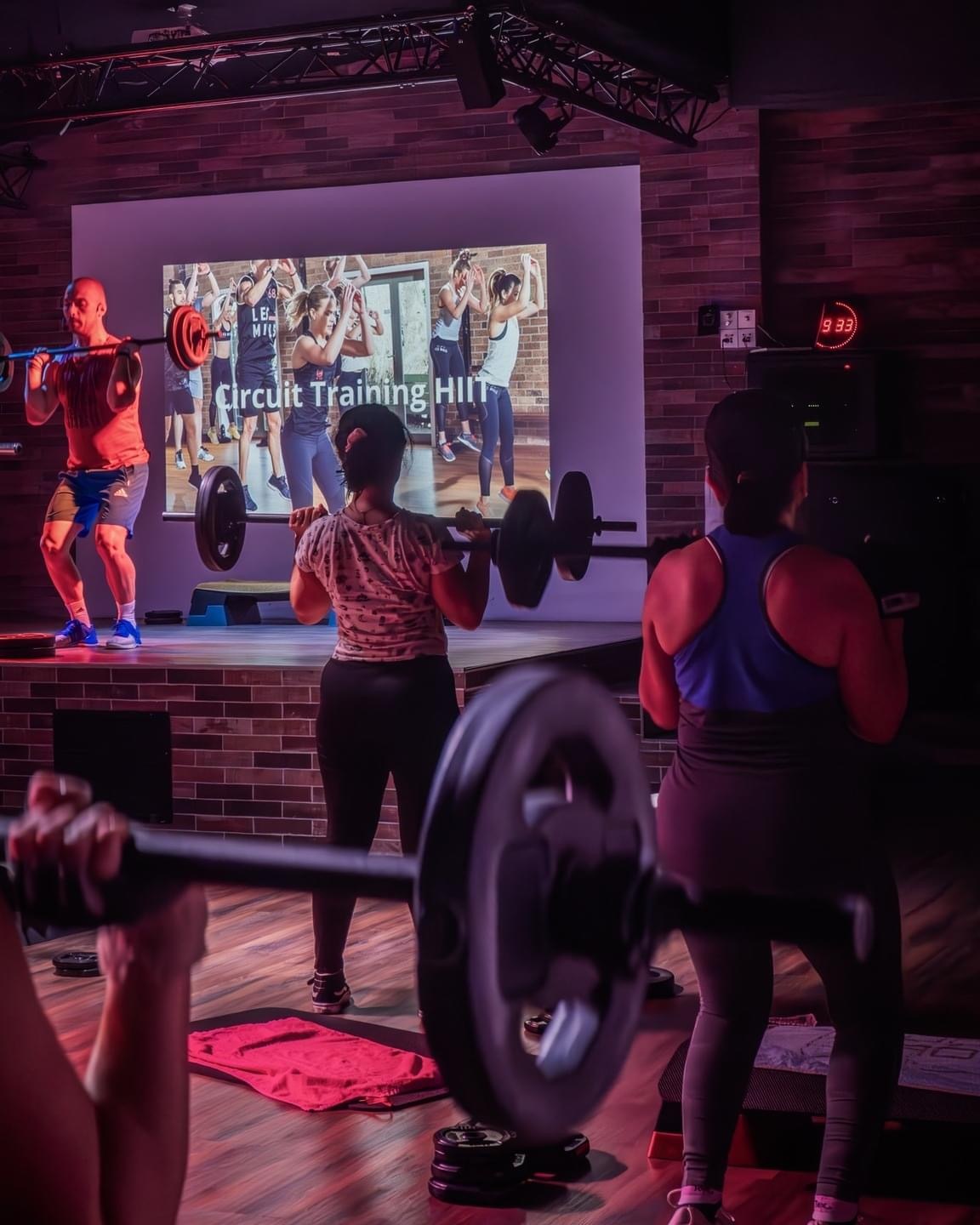 One fitness club (Les Tanneurs)