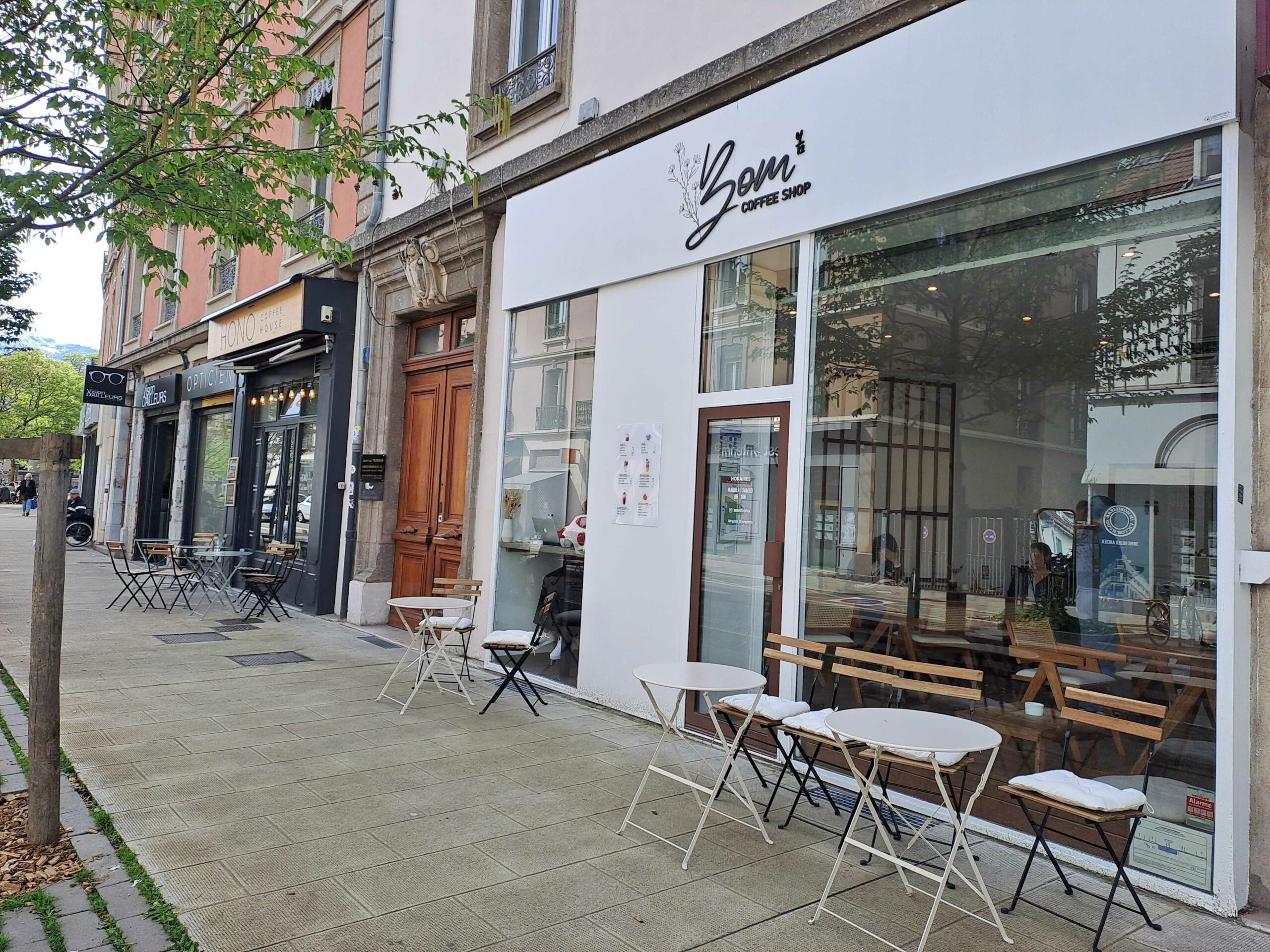 Bom Coffee Shop
