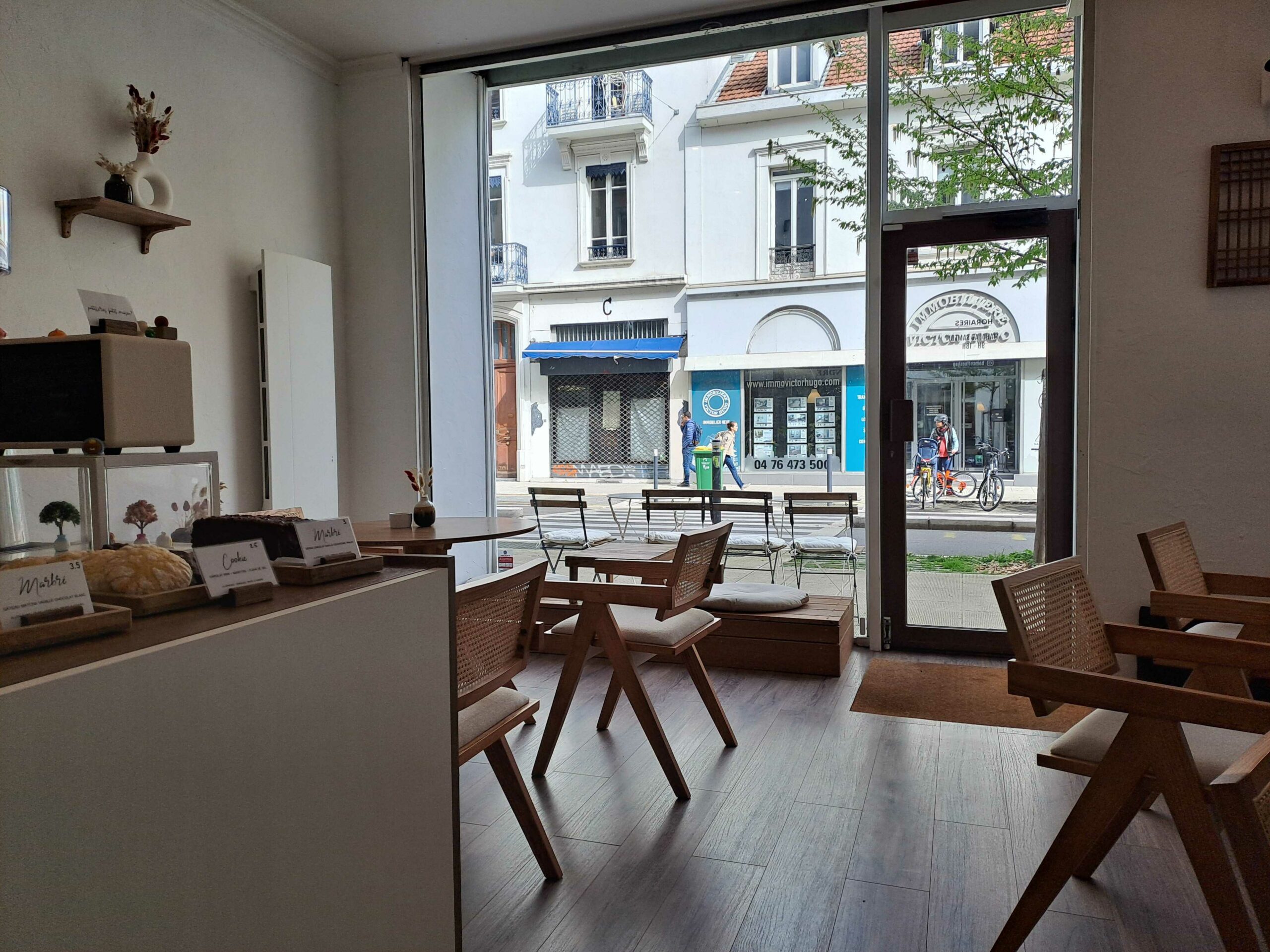 Bom Coffee Shop