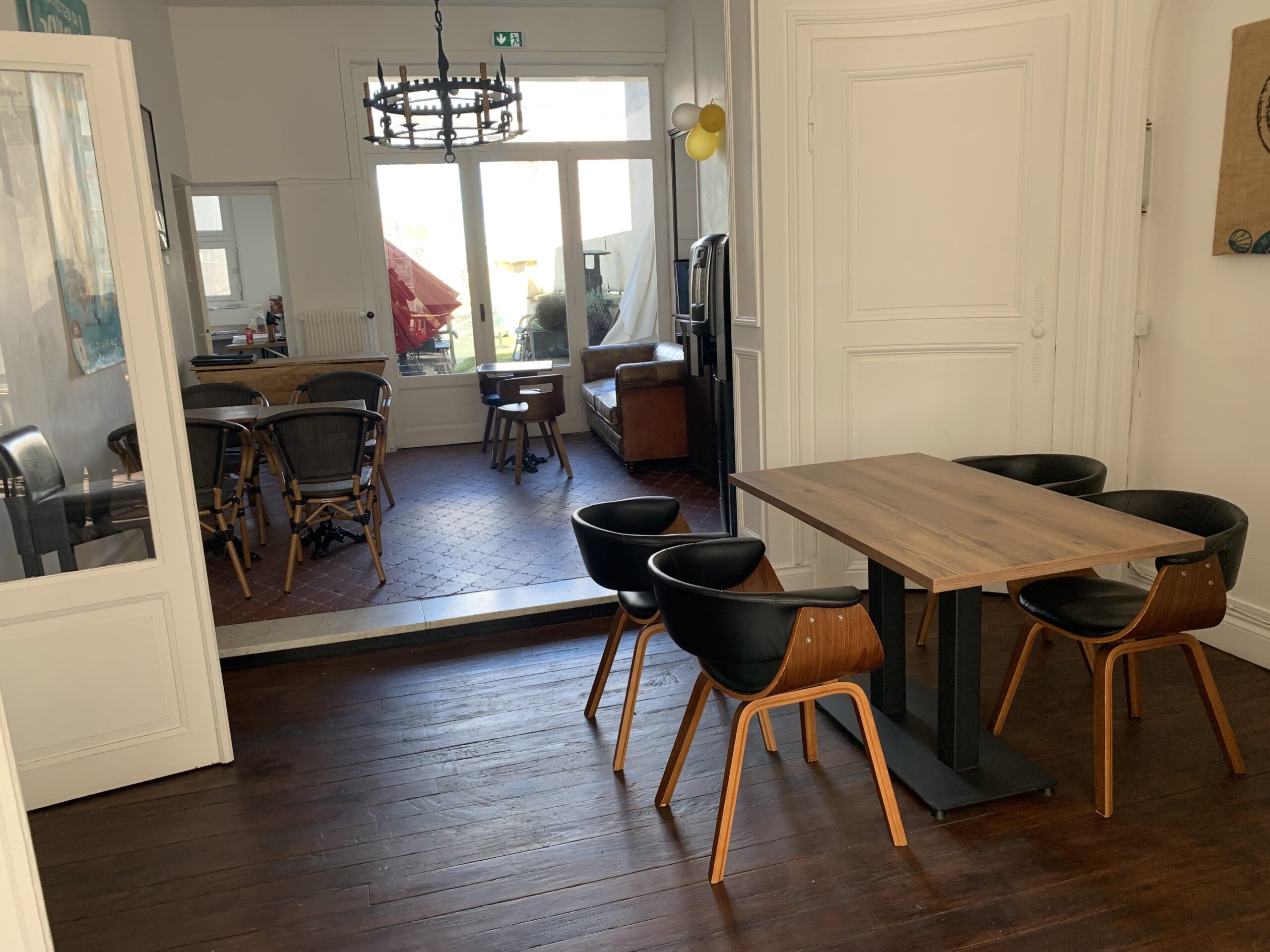Destination café