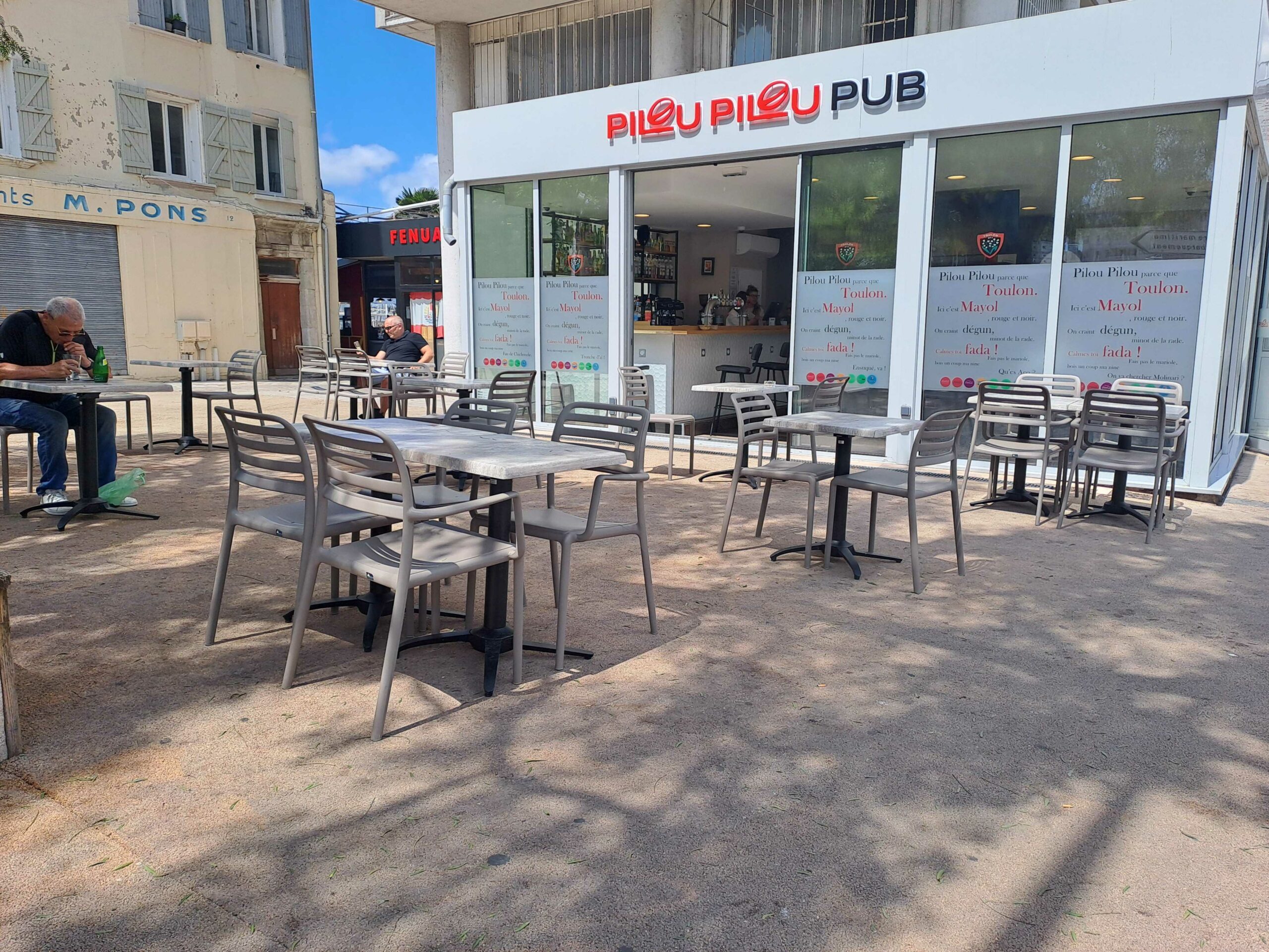 LE PILOU PILOU PUB