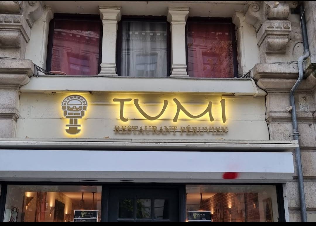 Tumi