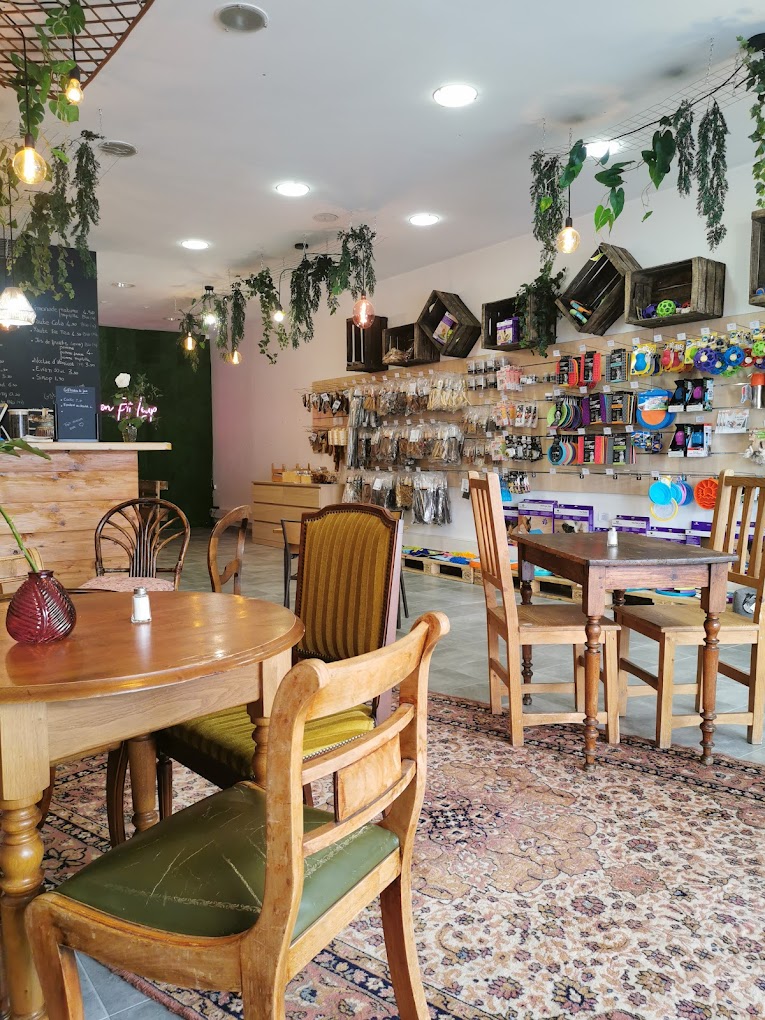Mon Pti Loup ( Dog' concept store )