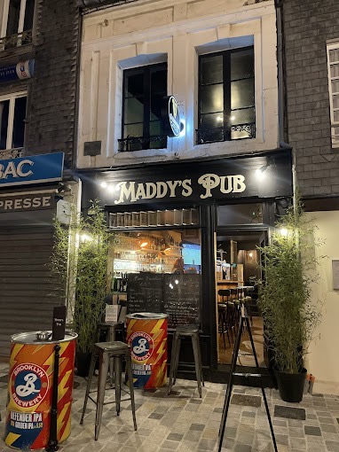 MADDY'S PUB