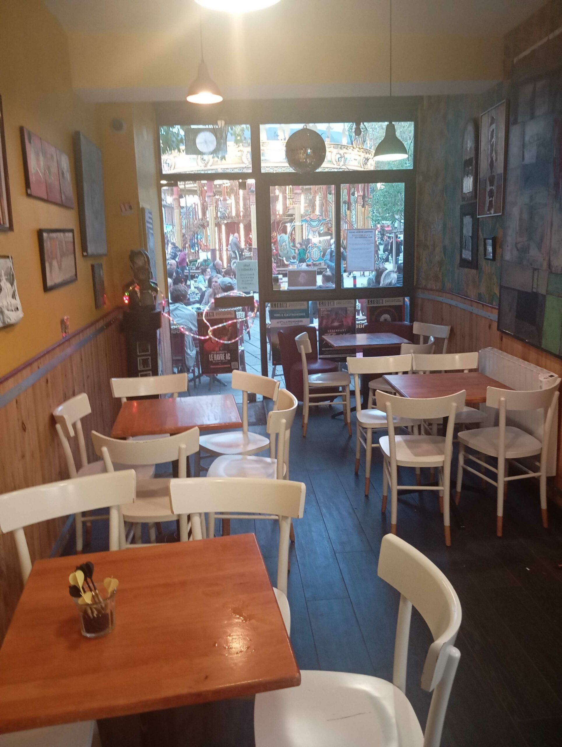 Le Petit Bar
