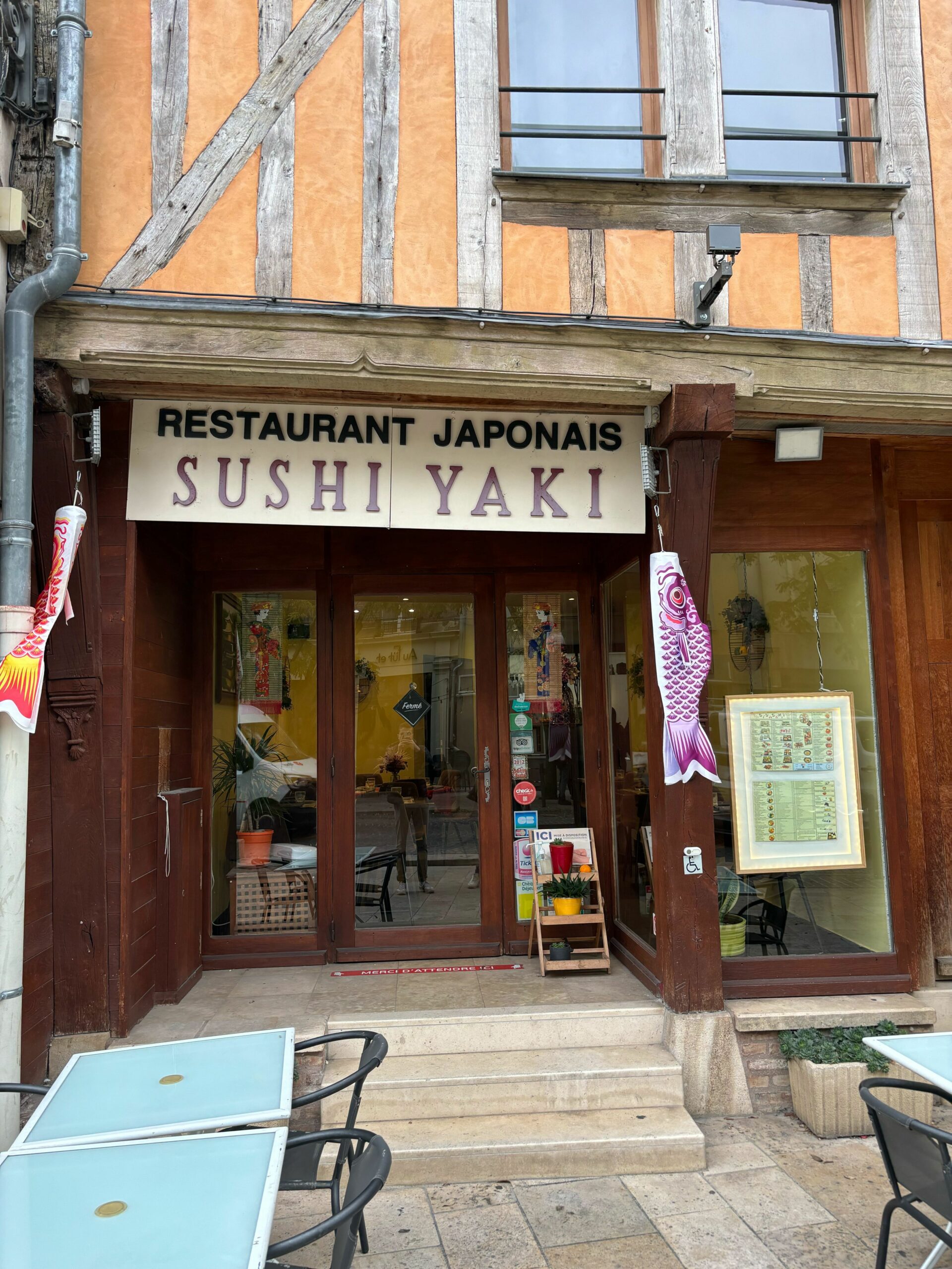 Sushi Yaki