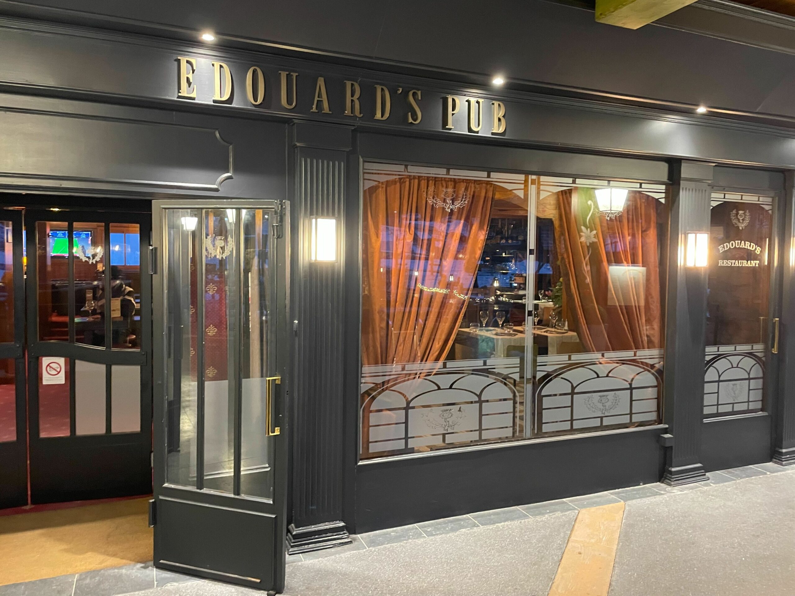 Edouard's pub