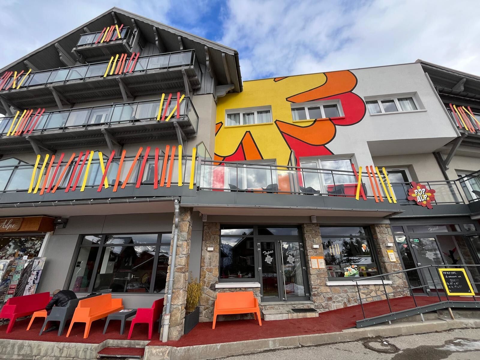 PopAlp & Café