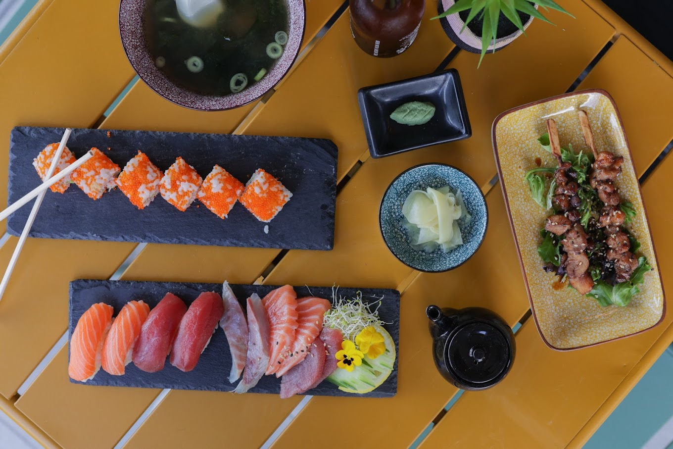 Cosmo Sushi