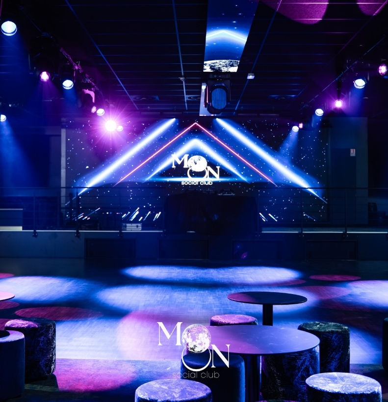 Moon Social Club