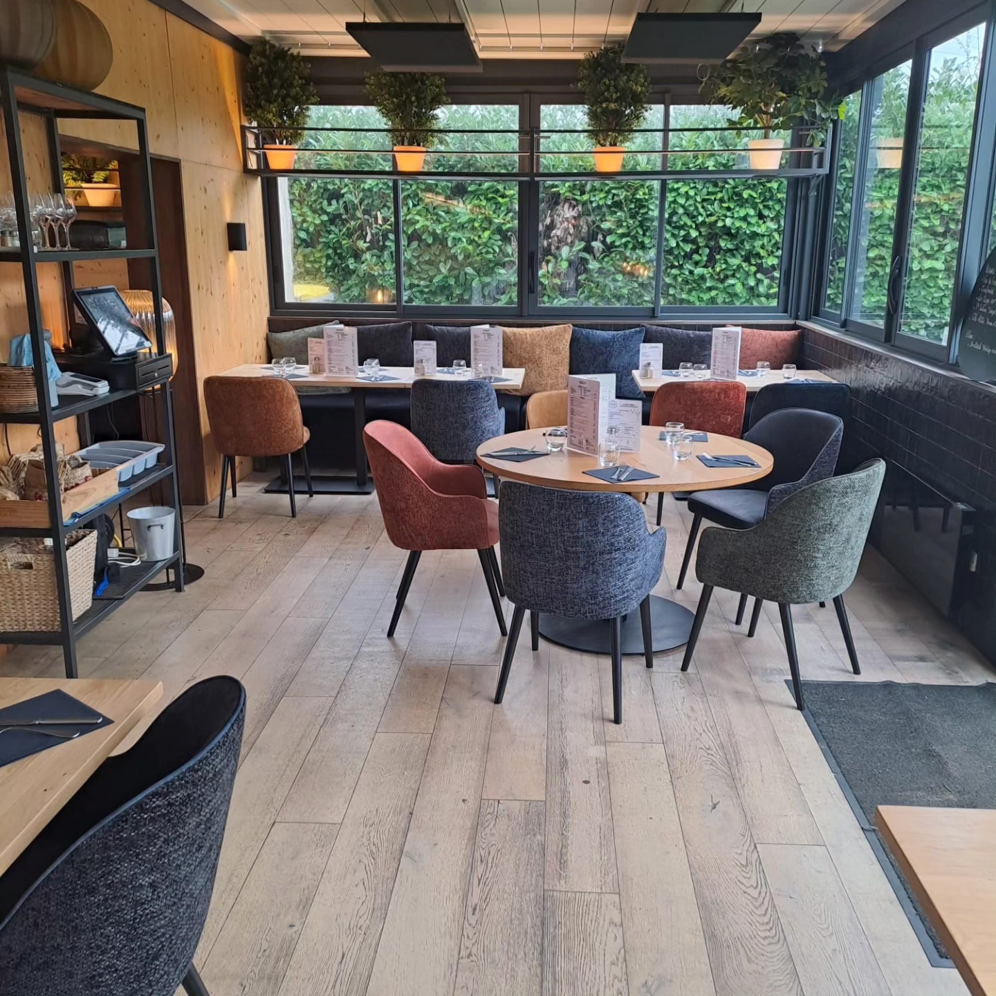 Ernest Restaurant