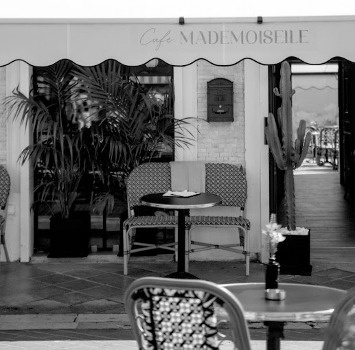 Café Mademoiselle