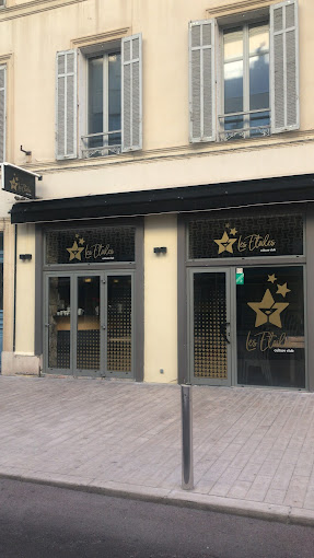 Les Etoiles