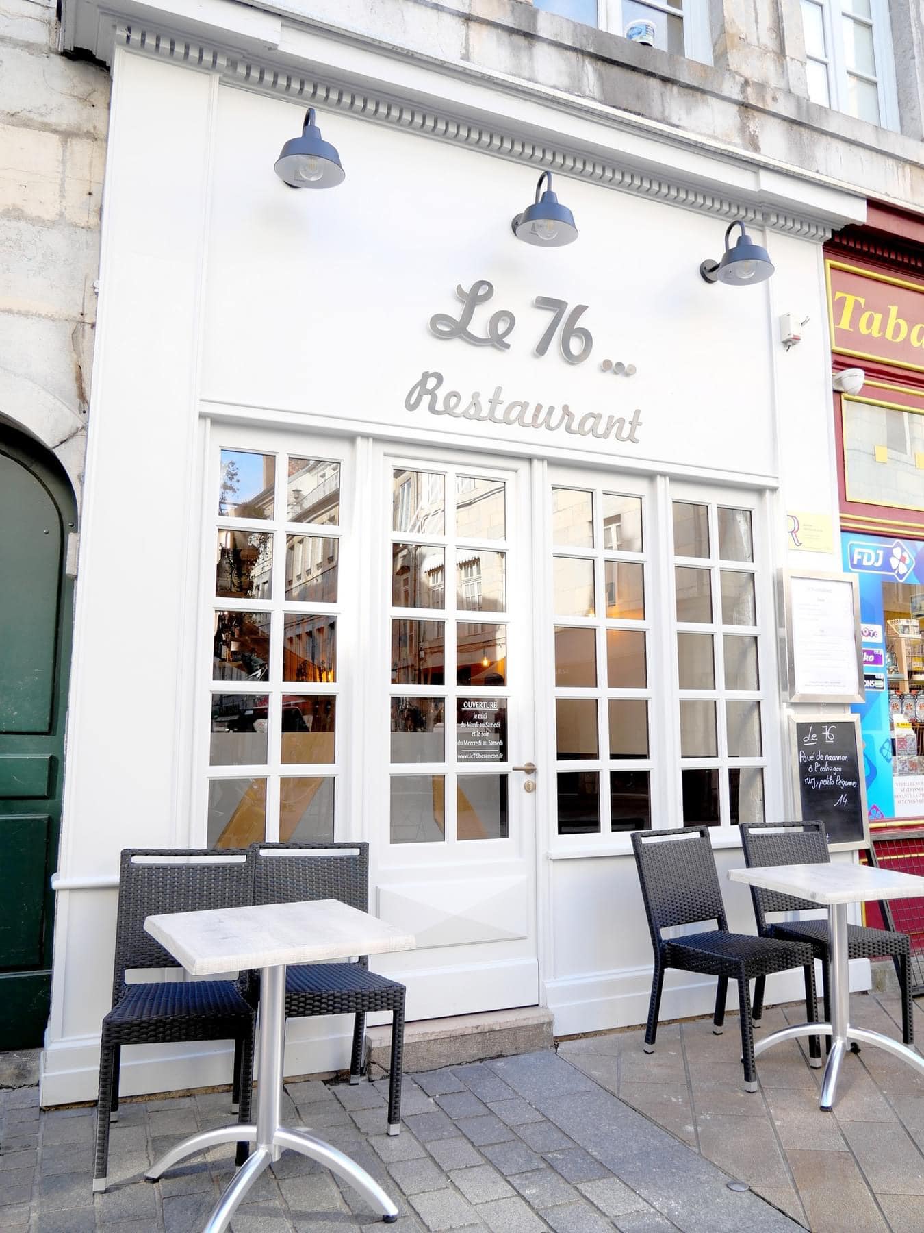 Le 76...
