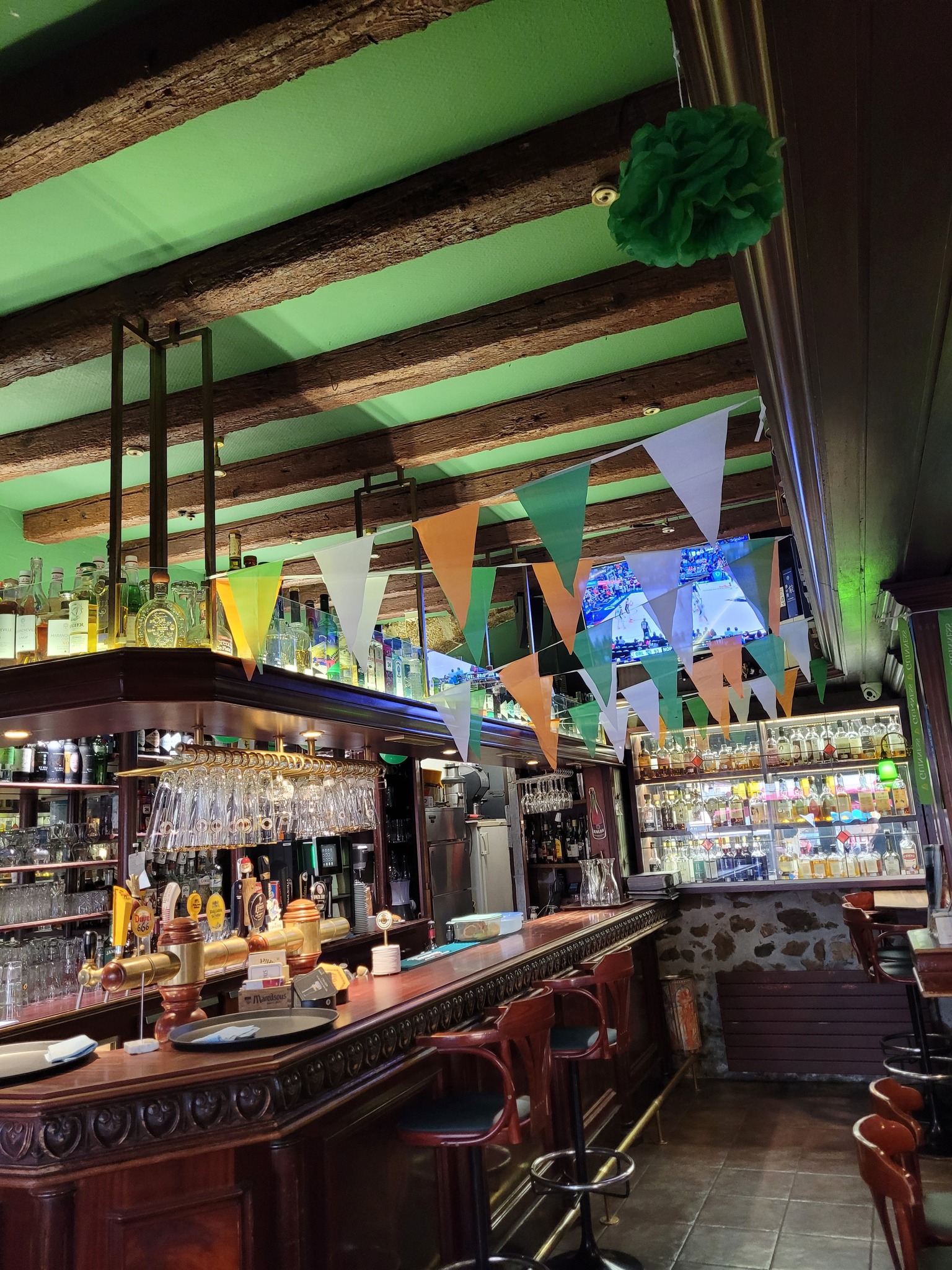 Milton Pub