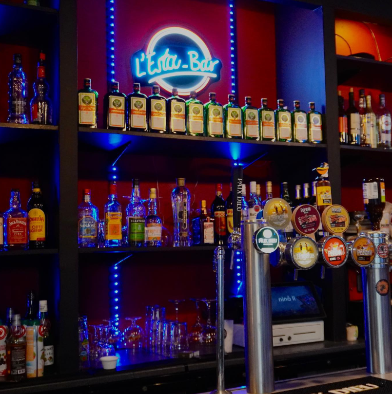 L'esta bar
