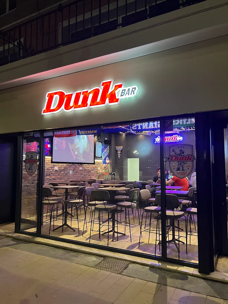 Dunk bar