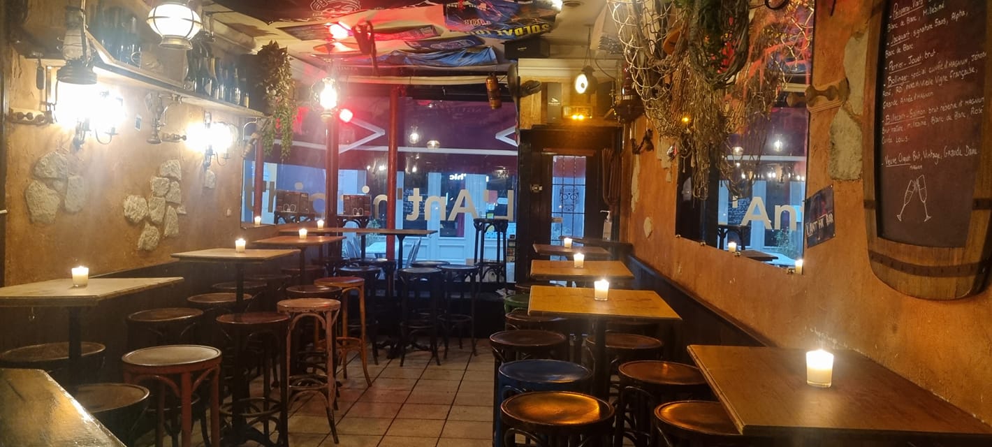 Tiki Bar