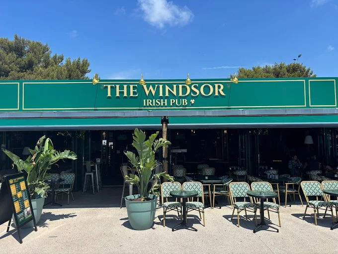 The windsor irish pub