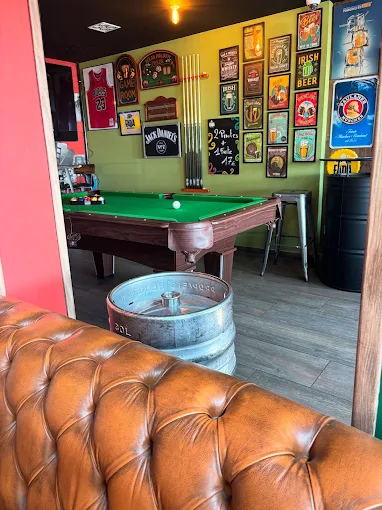 The windsor irish pub