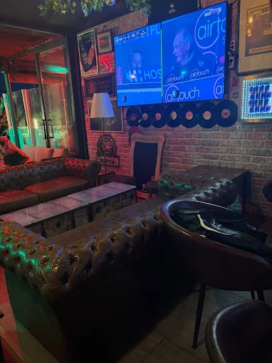 The windsor irish pub