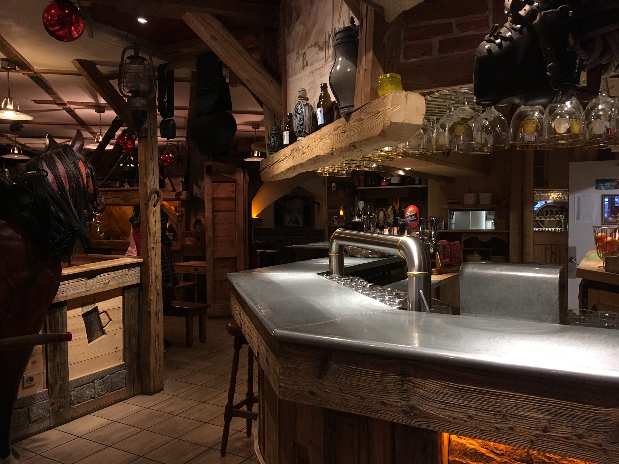 LA TAVERNE DES BERGERS