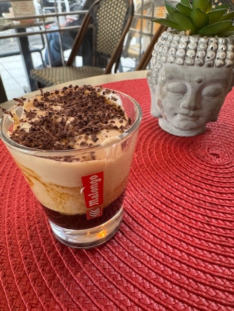 Megaron café