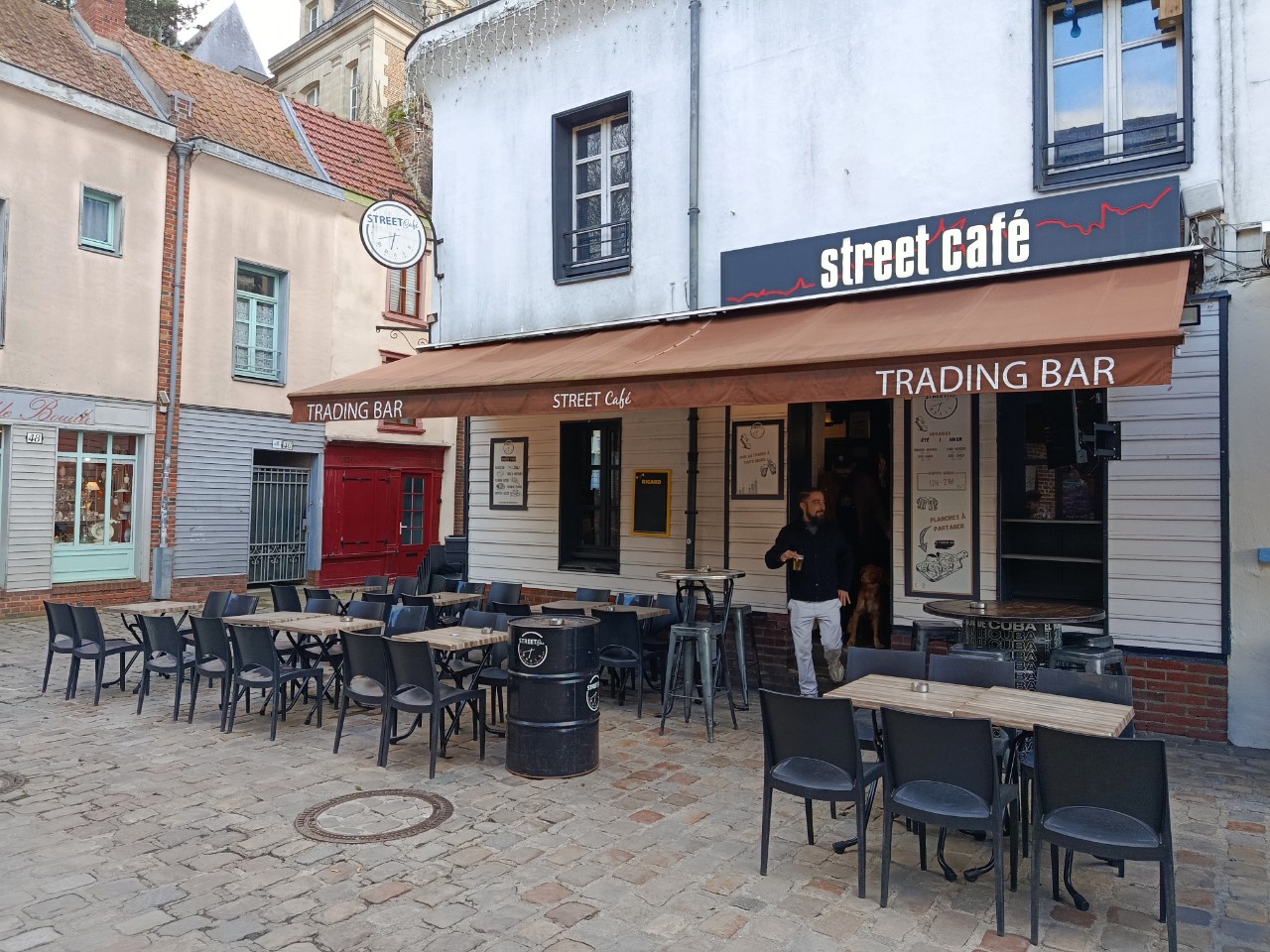 Street Café
