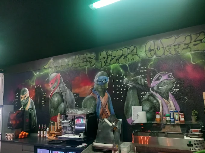 Turtles pizza Coffee