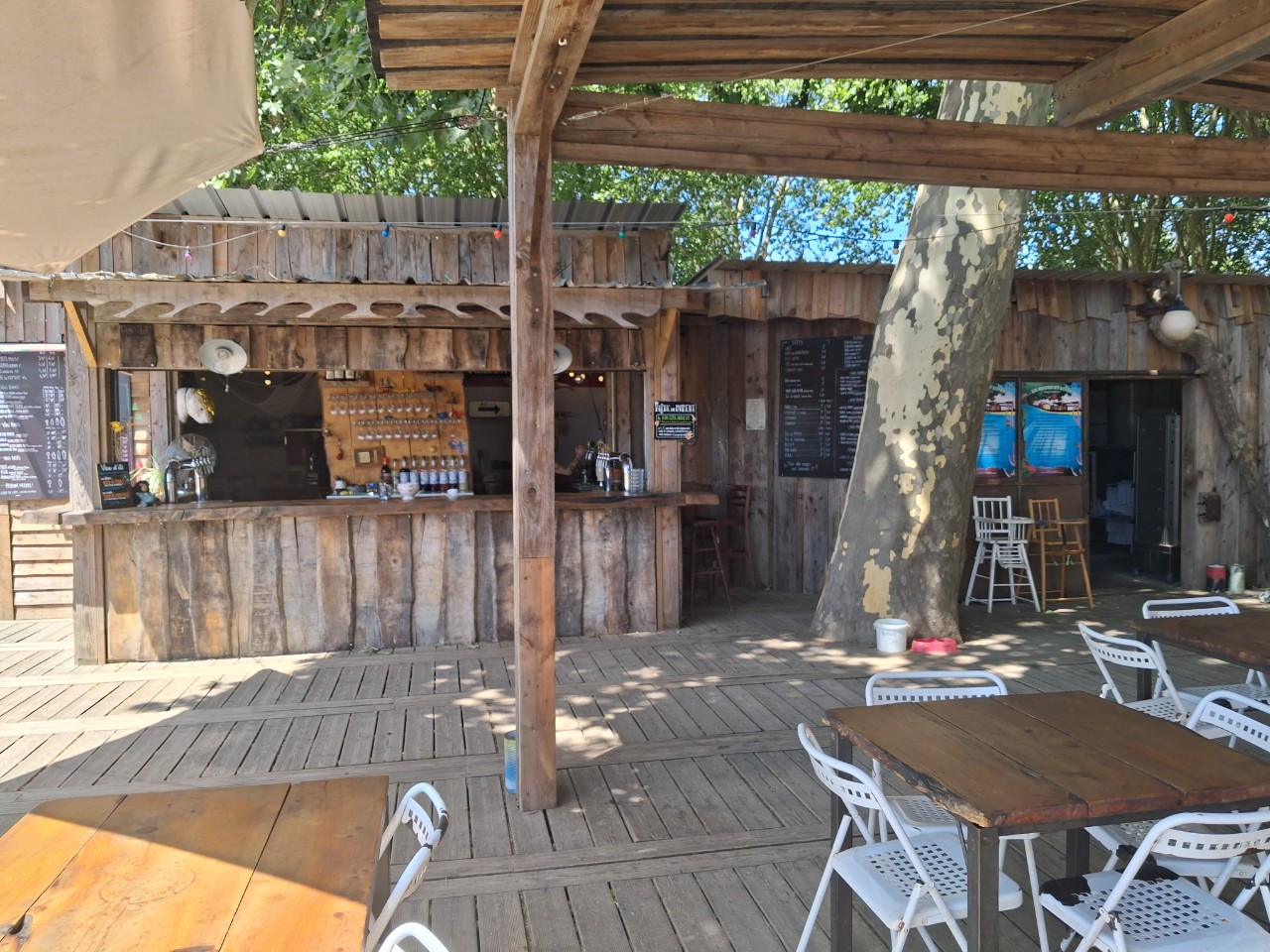 La Guinguette en Rouge et Loire