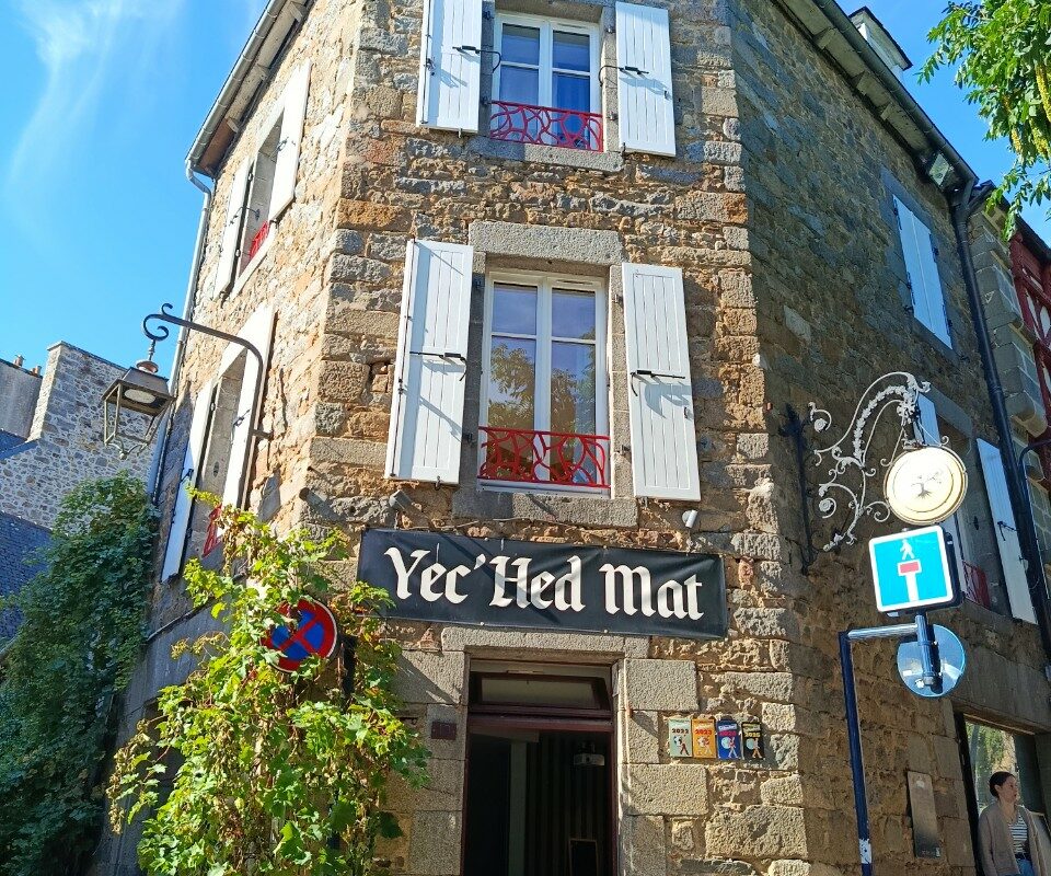 Yec'Hed Mat
