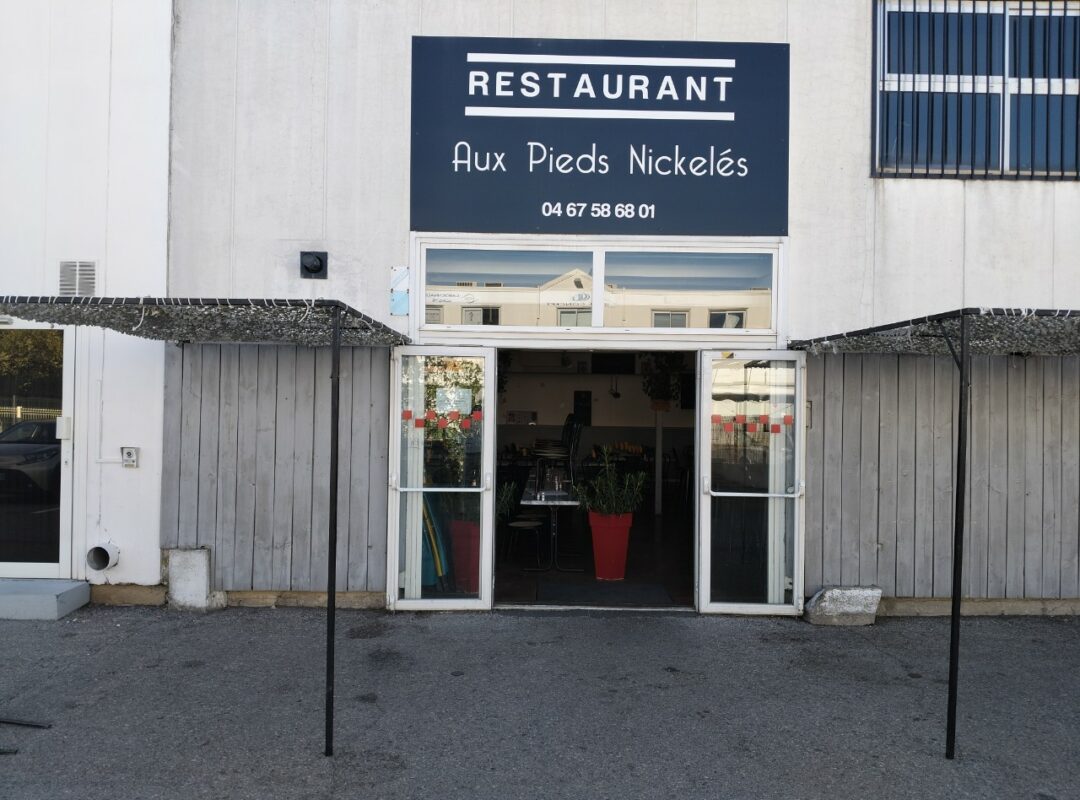 Aux Pieds Nickelés