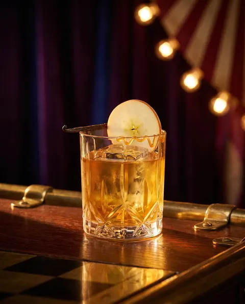 Carrousel Bar